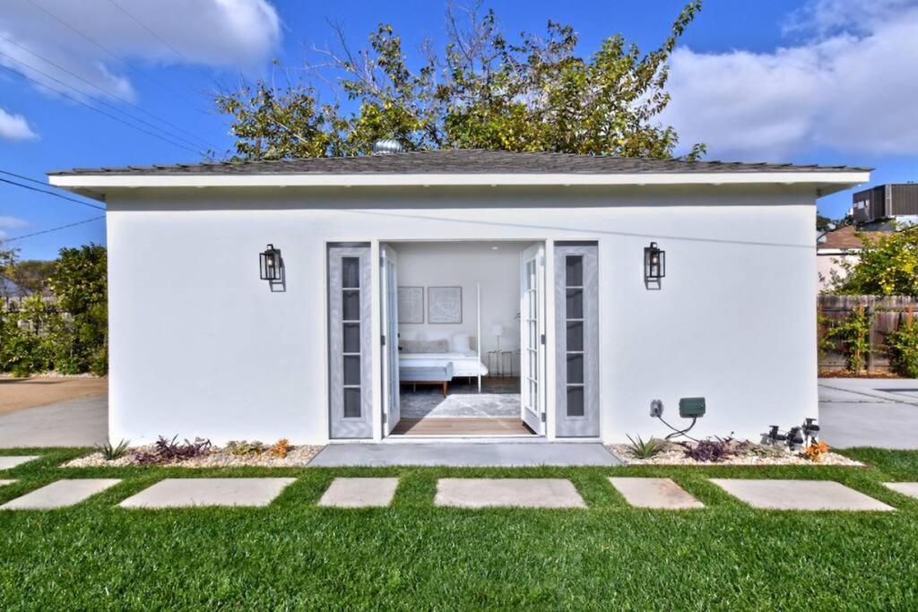 Holiday home Beautiful 3 Bed With A Large Back Yard Outdoor Space