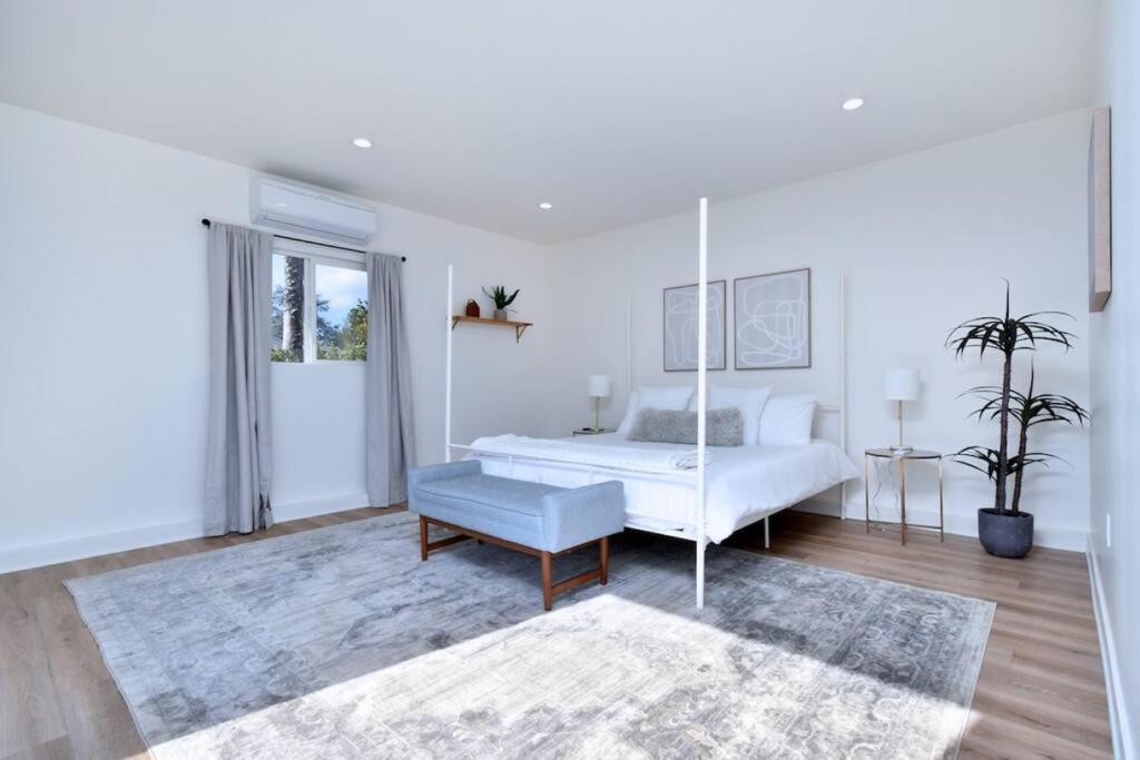 Beautiful 3 Bed With A Large Back Yard Outdoor Space Holiday home